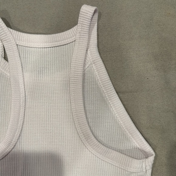 American Eagle White Tank Top - Picture 5 of 5